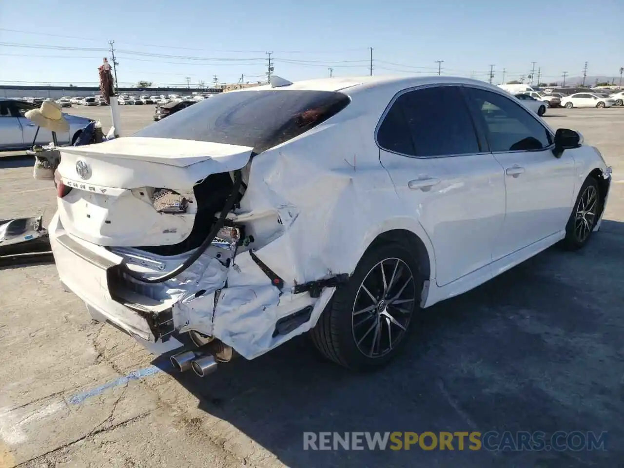 4 Photograph of a damaged car 4T1G11AK0MU611822 TOYOTA CAMRY 2021