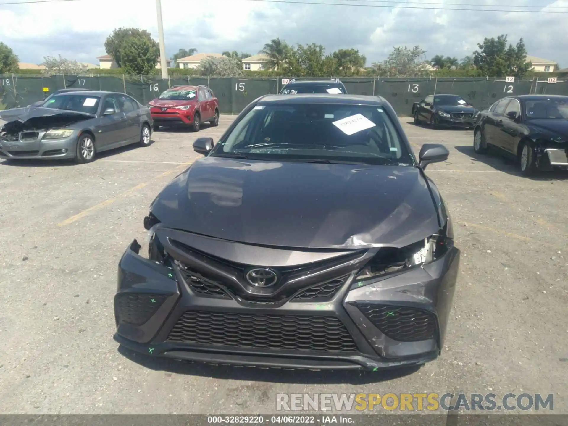 6 Photograph of a damaged car 4T1G11AK1MU405862 TOYOTA CAMRY 2021