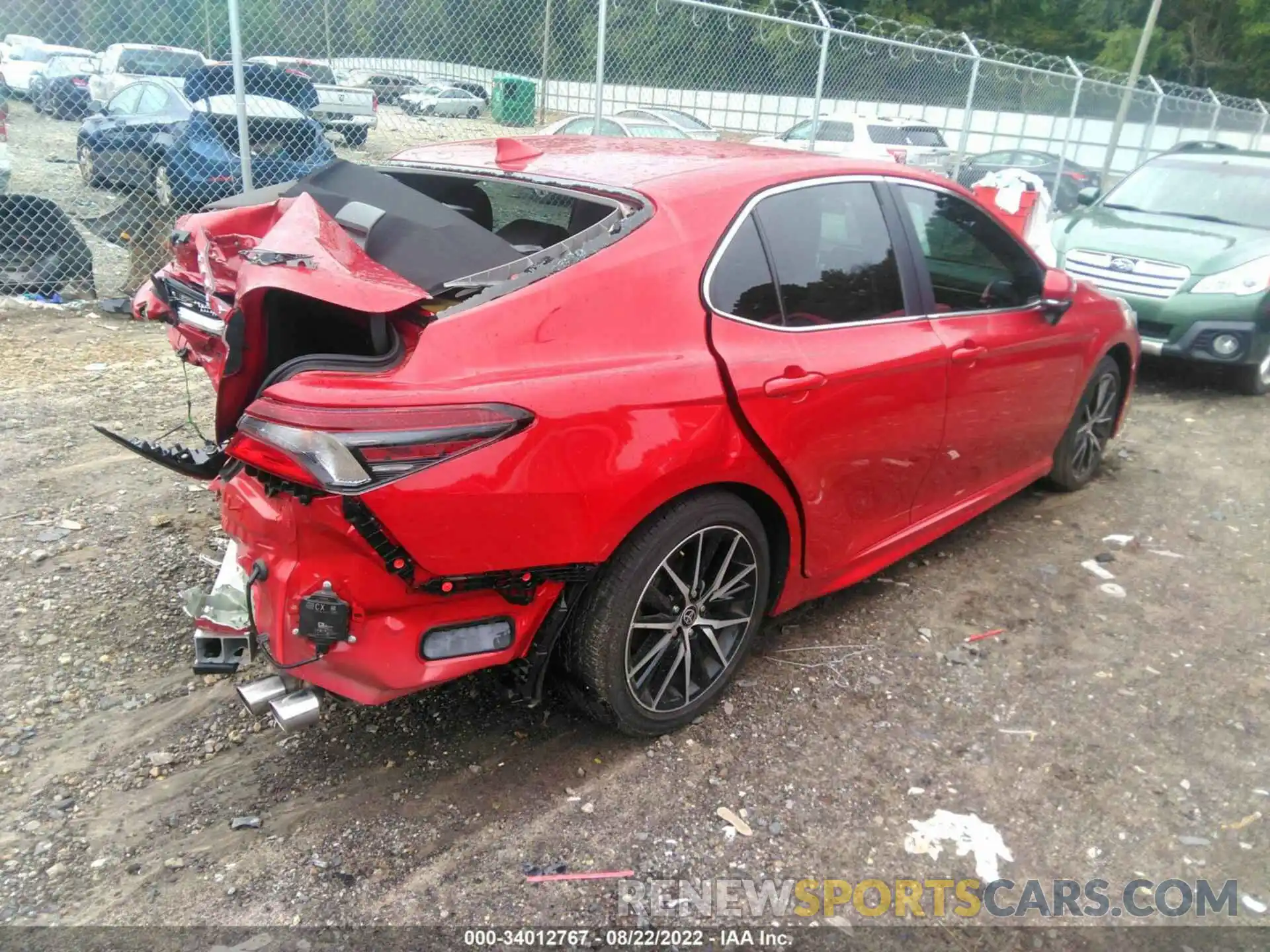 4 Photograph of a damaged car 4T1G11AK1MU406400 TOYOTA CAMRY 2021