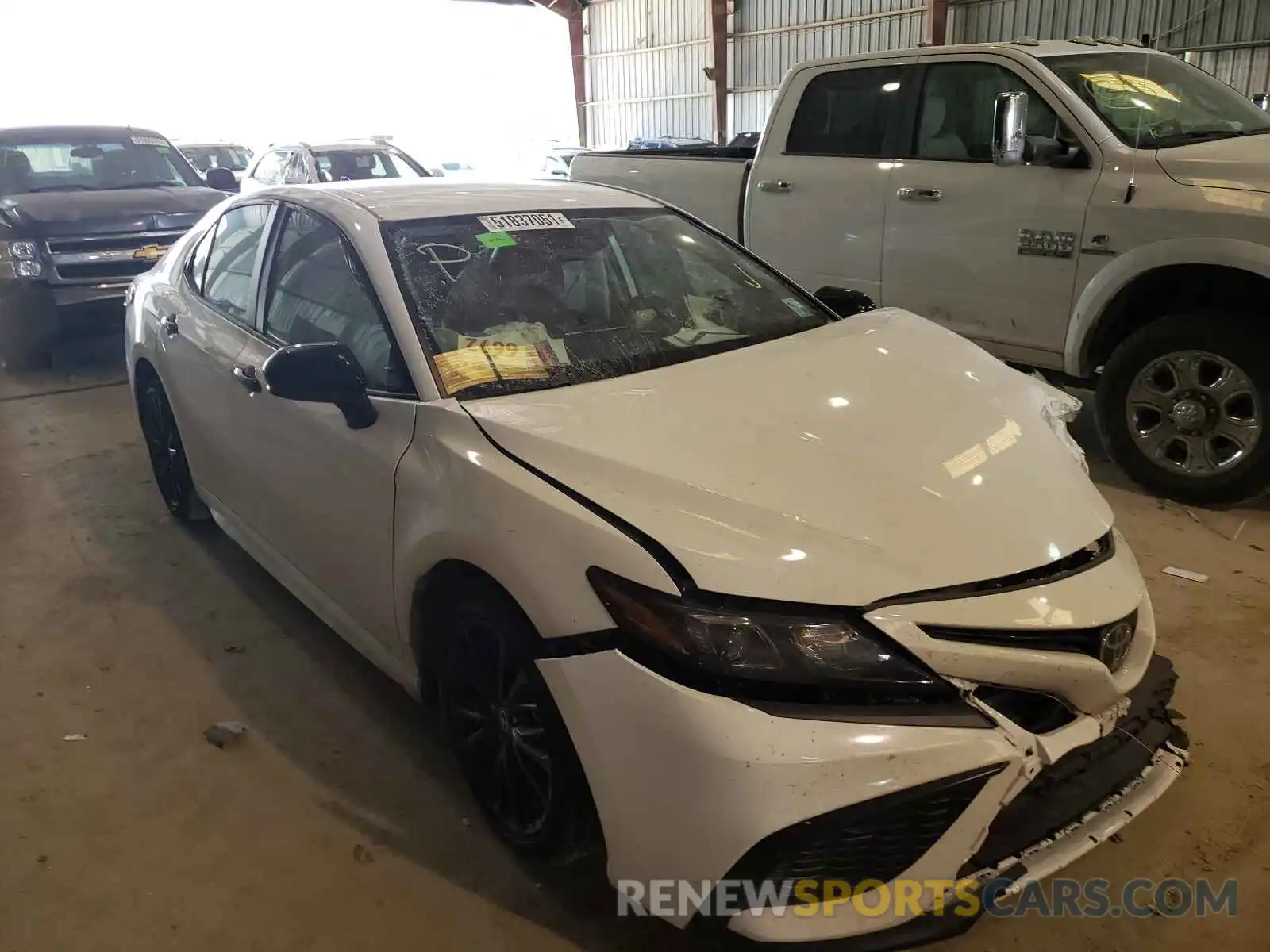 1 Photograph of a damaged car 4T1G11AK1MU410026 TOYOTA CAMRY 2021