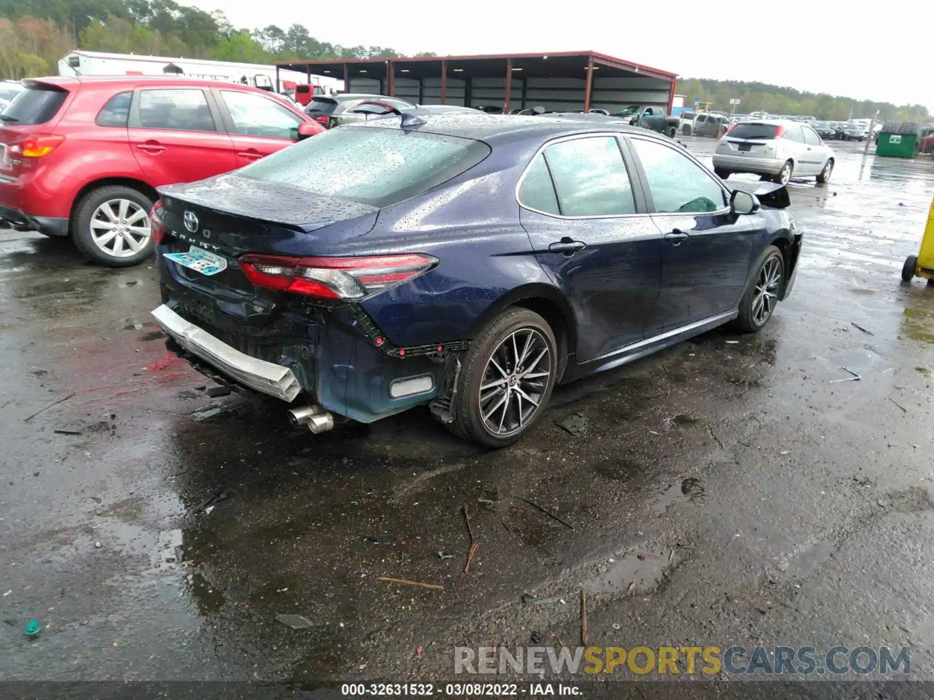 4 Photograph of a damaged car 4T1G11AK1MU417199 TOYOTA CAMRY 2021