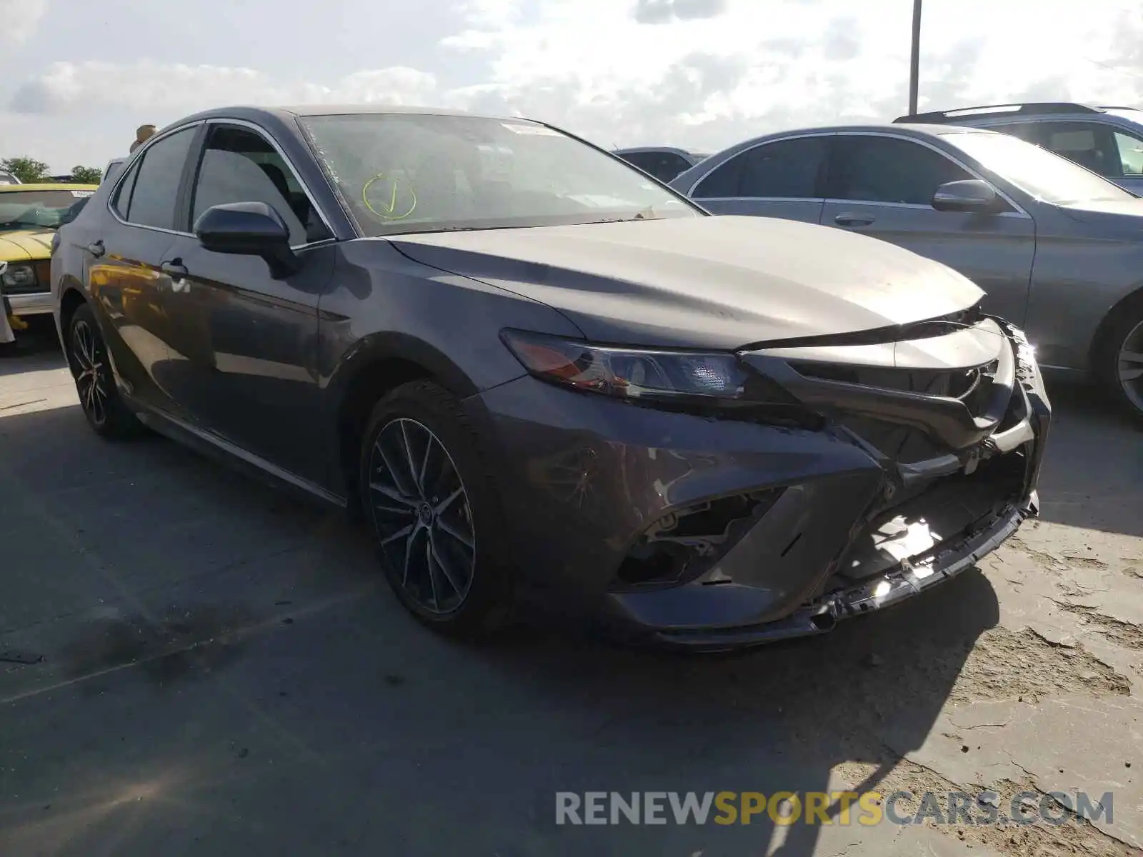 1 Photograph of a damaged car 4T1G11AK1MU419647 TOYOTA CAMRY 2021