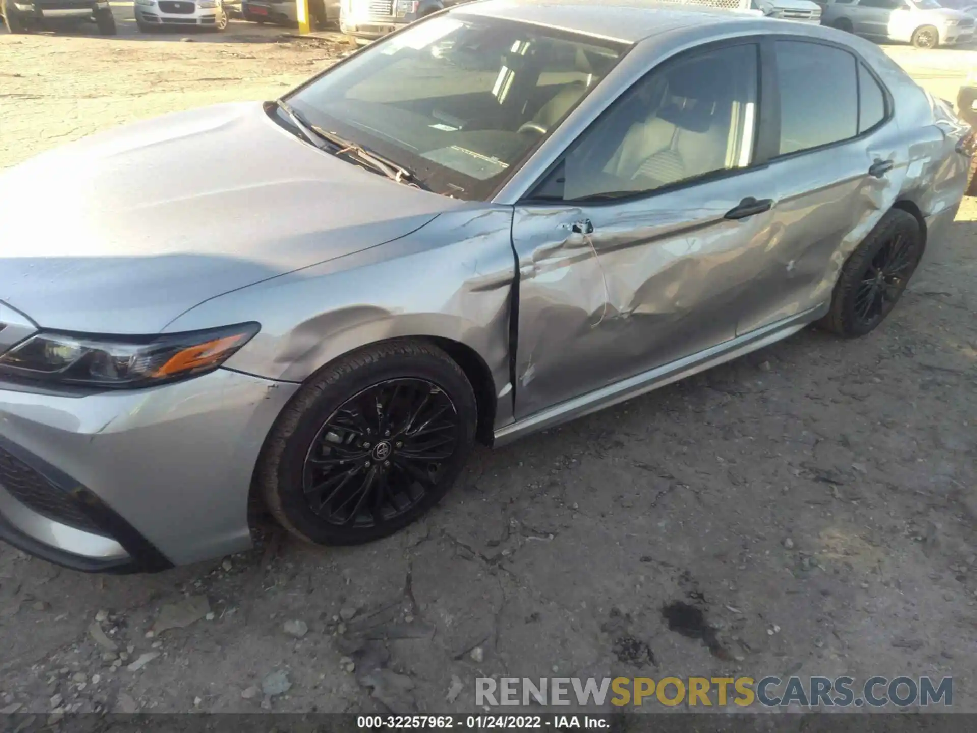 6 Photograph of a damaged car 4T1G11AK1MU428218 TOYOTA CAMRY 2021