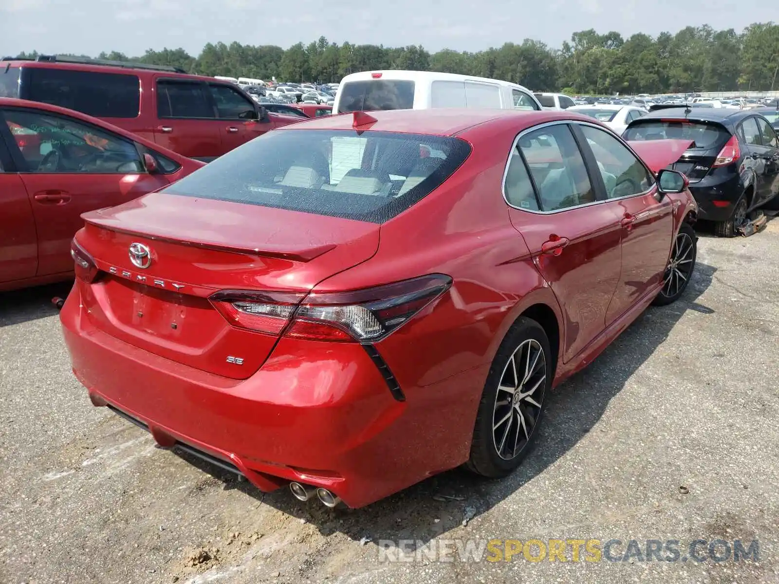 4 Photograph of a damaged car 4T1G11AK1MU428543 TOYOTA CAMRY 2021