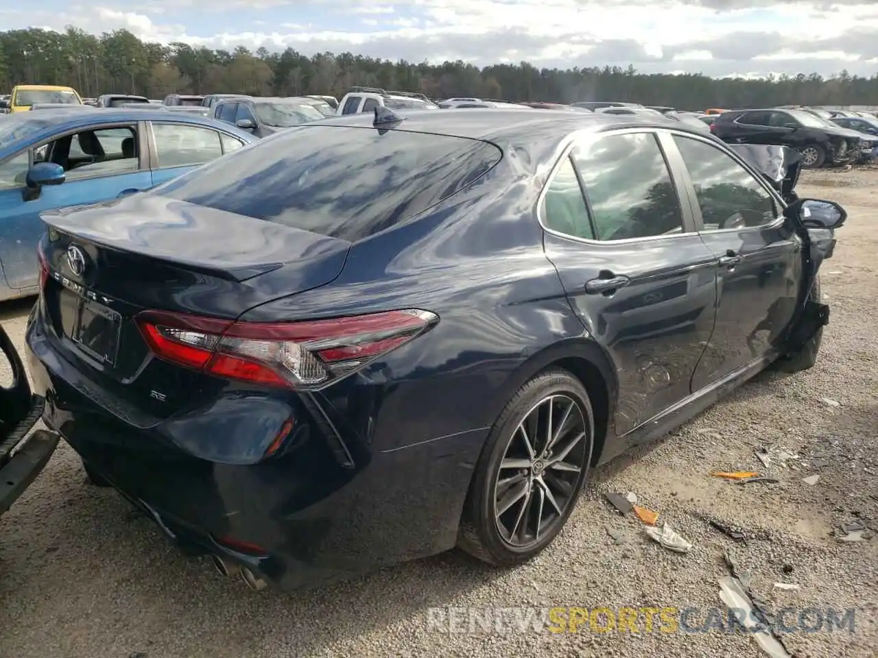 4 Photograph of a damaged car 4T1G11AK1MU430518 TOYOTA CAMRY 2021