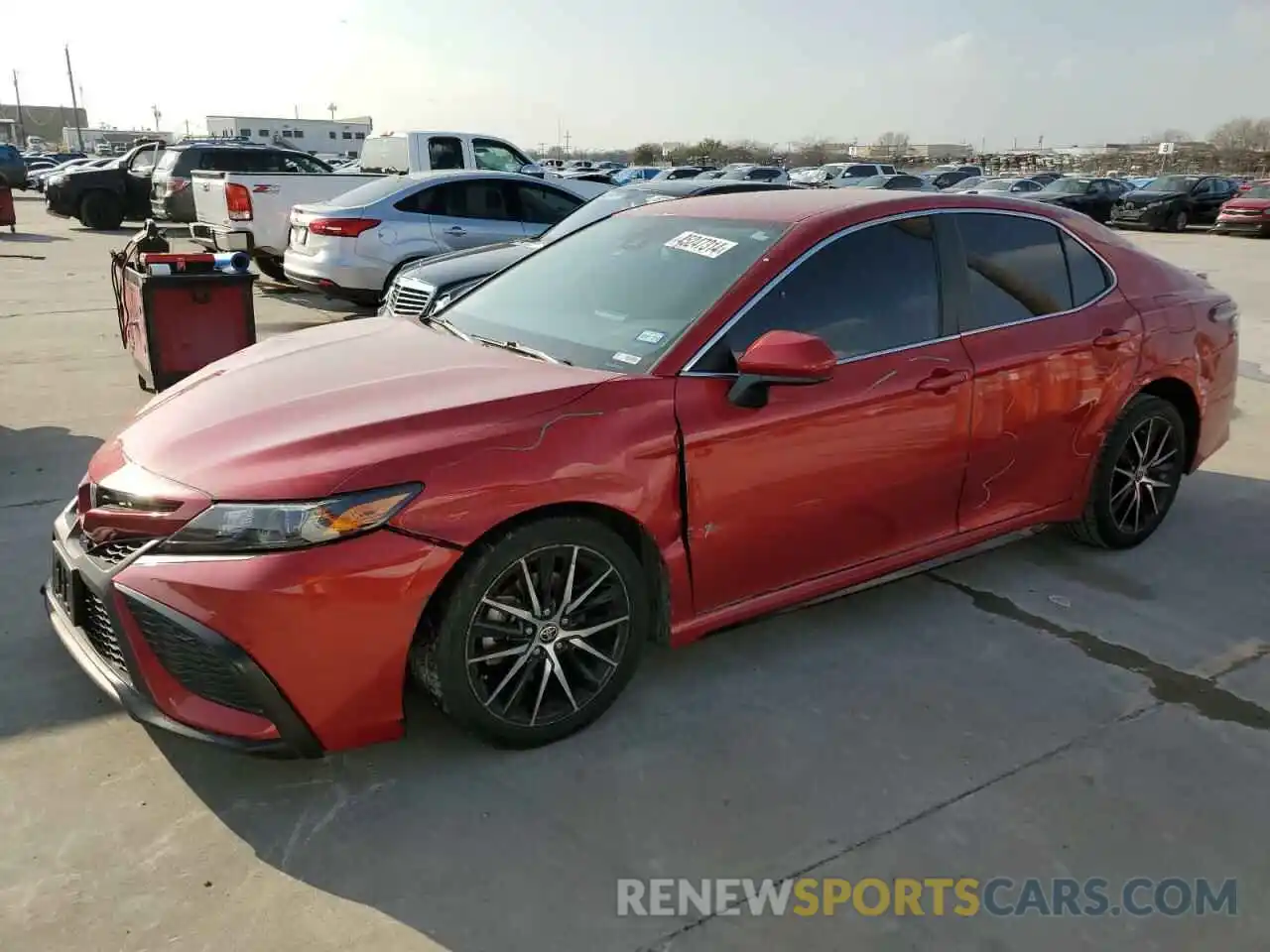 1 Photograph of a damaged car 4T1G11AK1MU435511 TOYOTA CAMRY 2021