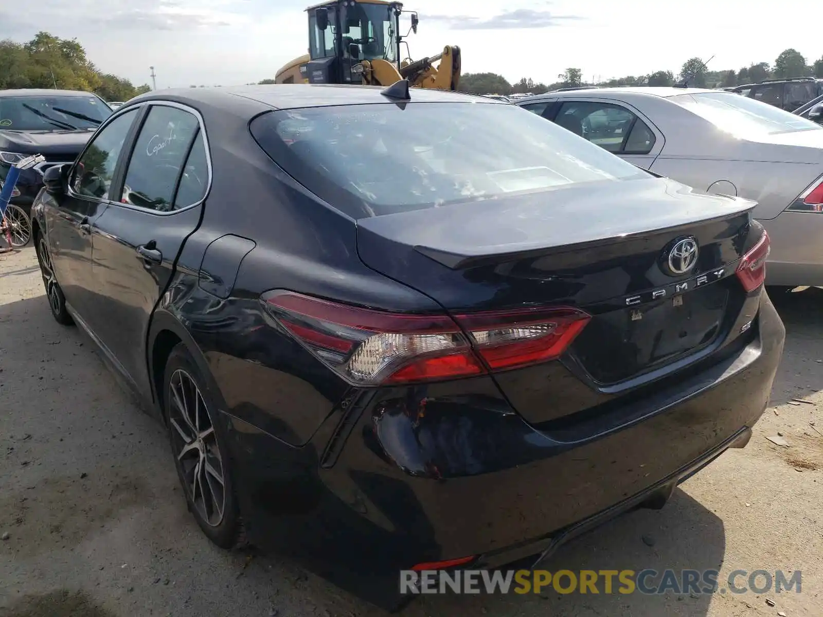 3 Photograph of a damaged car 4T1G11AK1MU435587 TOYOTA CAMRY 2021