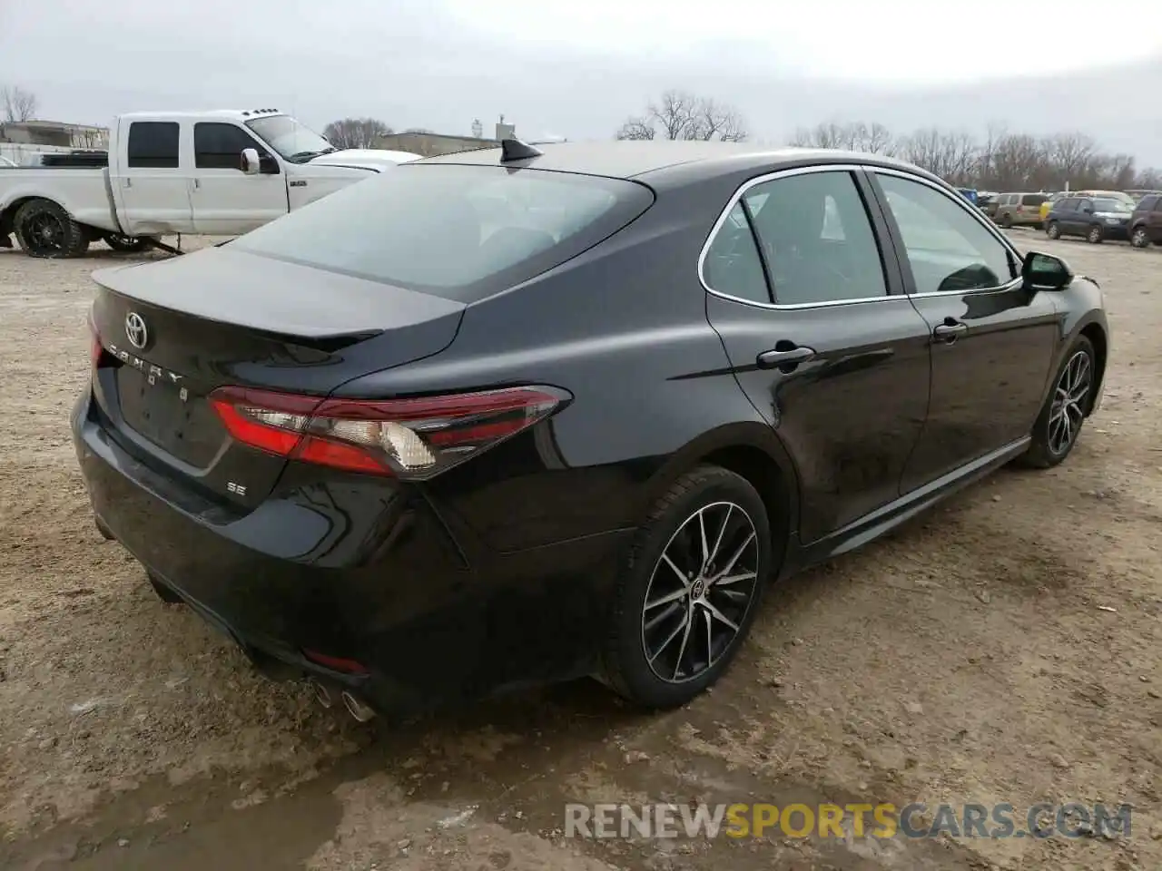 4 Photograph of a damaged car 4T1G11AK1MU445147 TOYOTA CAMRY 2021