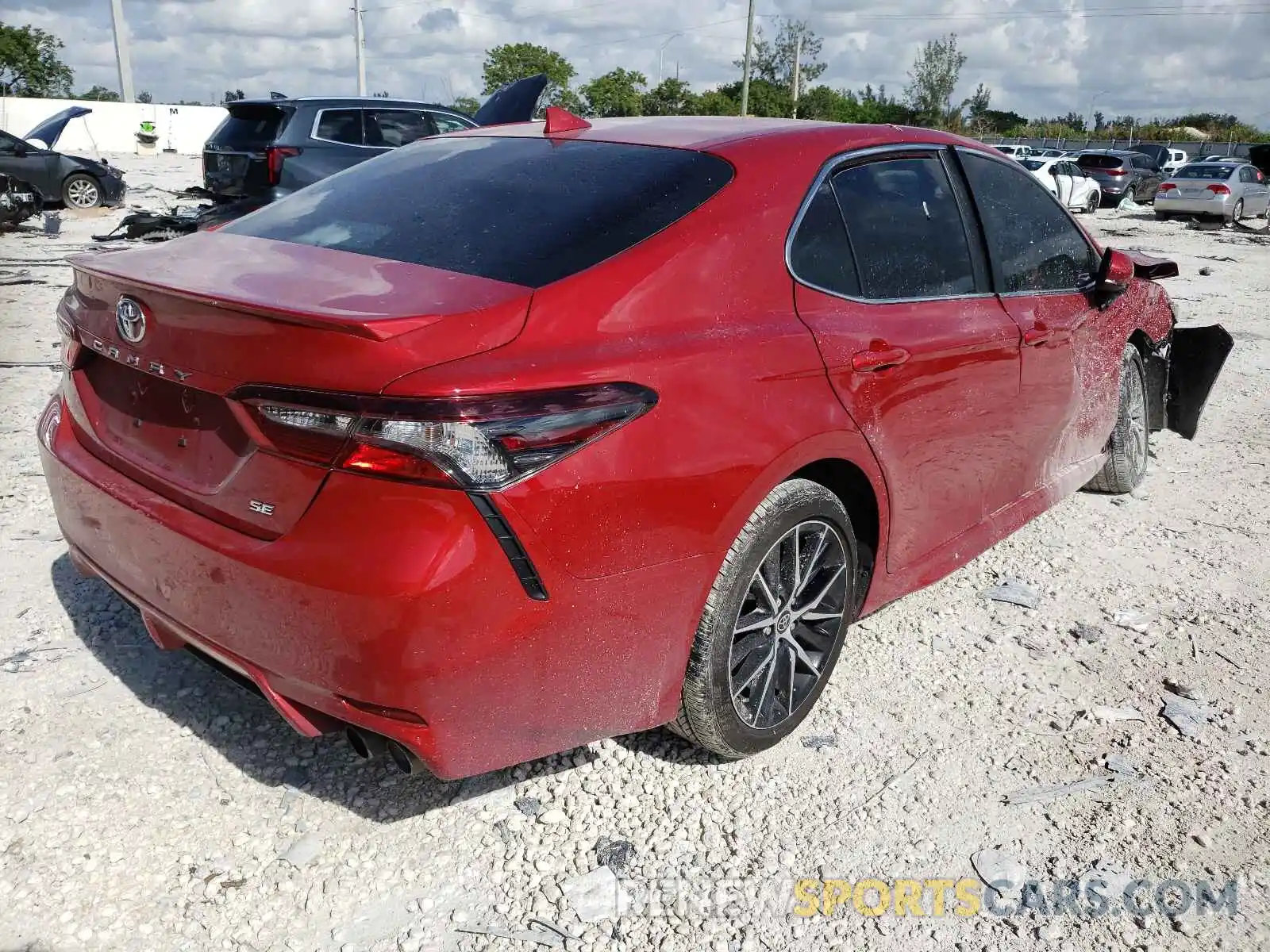 4 Photograph of a damaged car 4T1G11AK1MU449795 TOYOTA CAMRY 2021