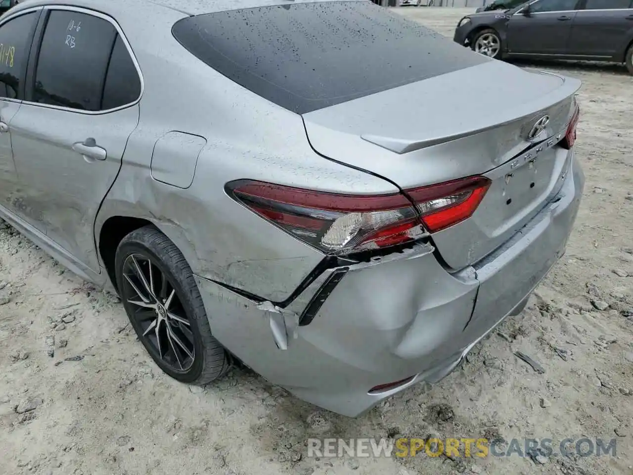 9 Photograph of a damaged car 4T1G11AK1MU450607 TOYOTA CAMRY 2021