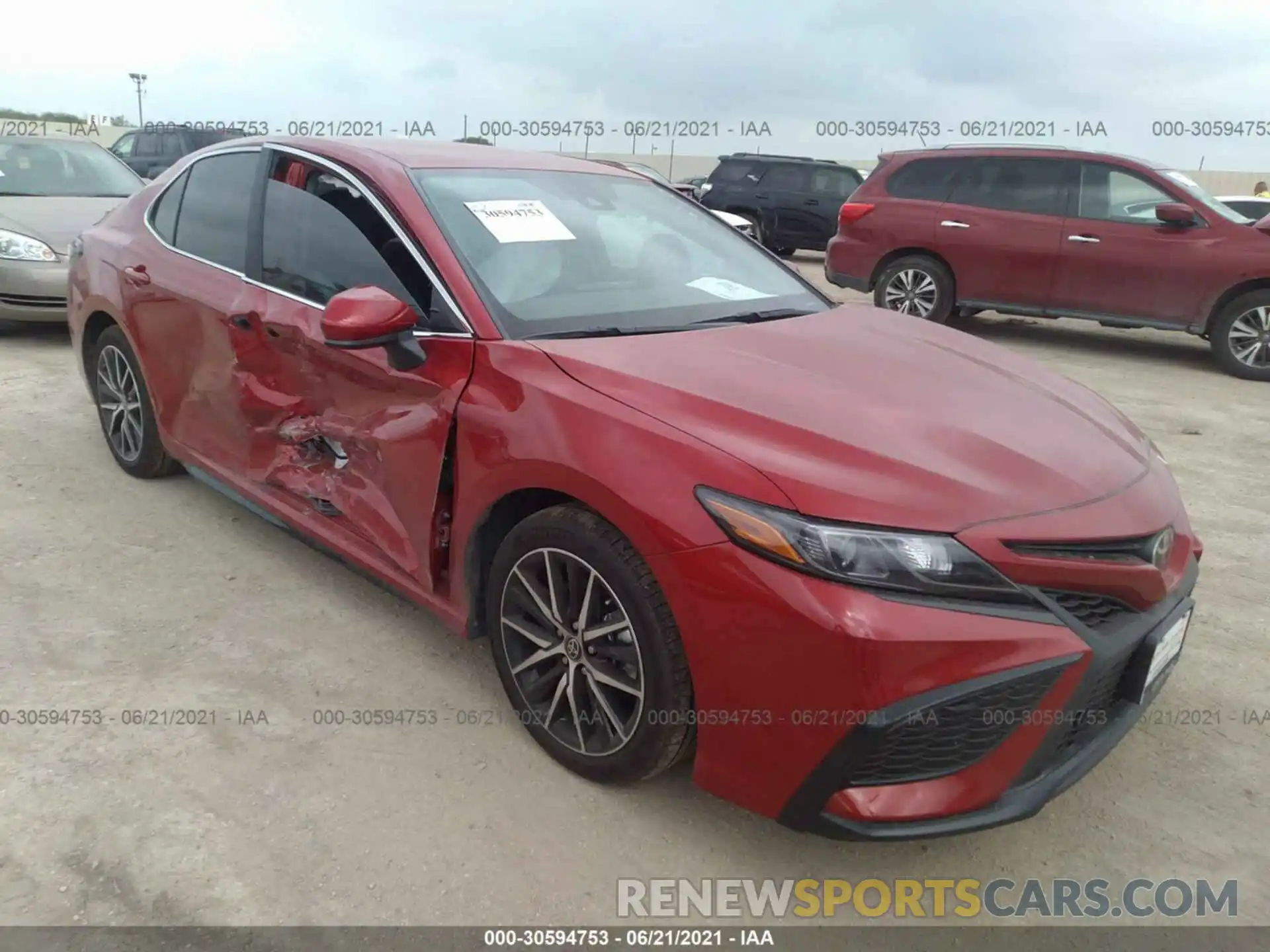 1 Photograph of a damaged car 4T1G11AK1MU452986 TOYOTA CAMRY 2021