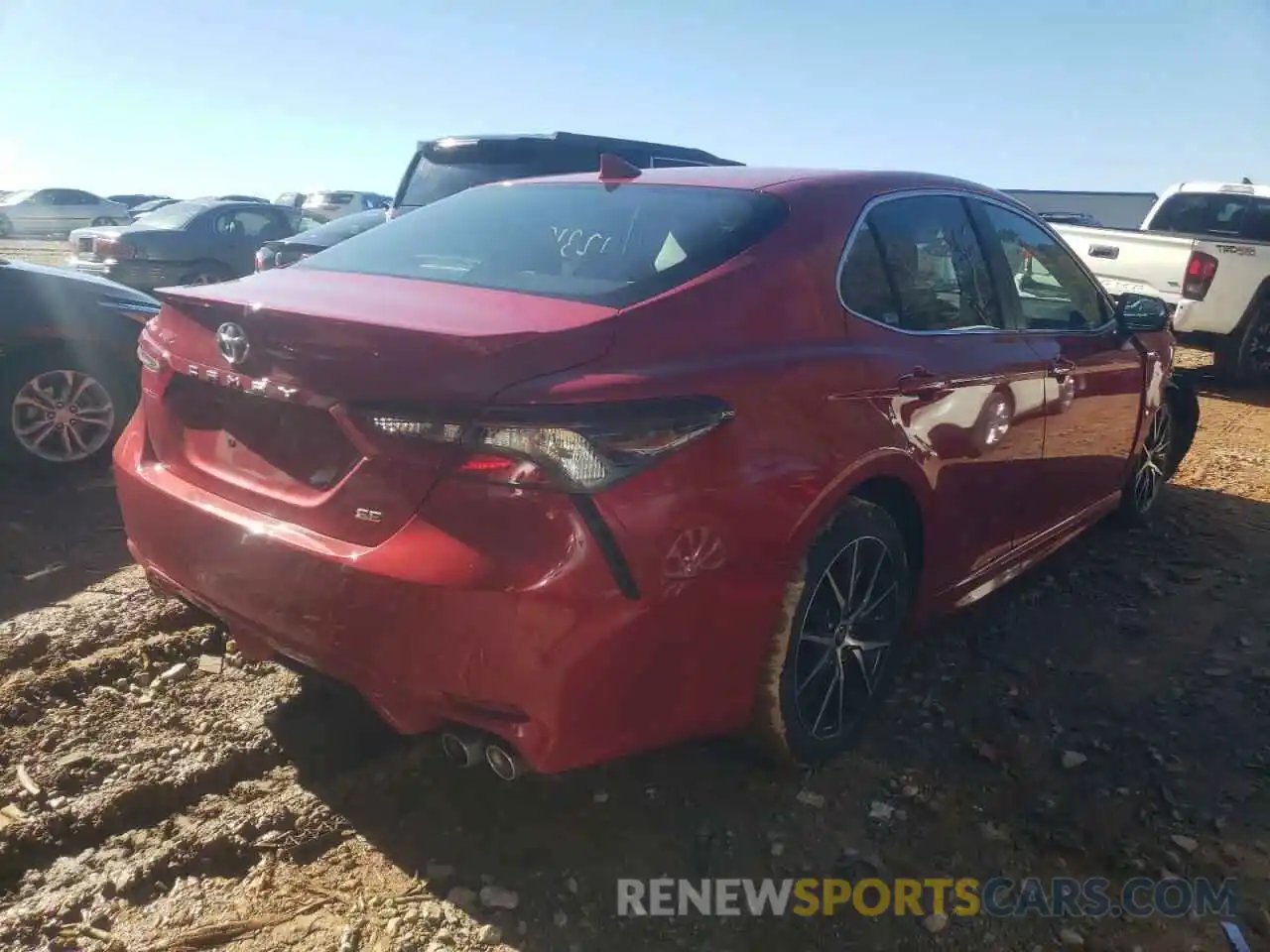 4 Photograph of a damaged car 4T1G11AK1MU466077 TOYOTA CAMRY 2021