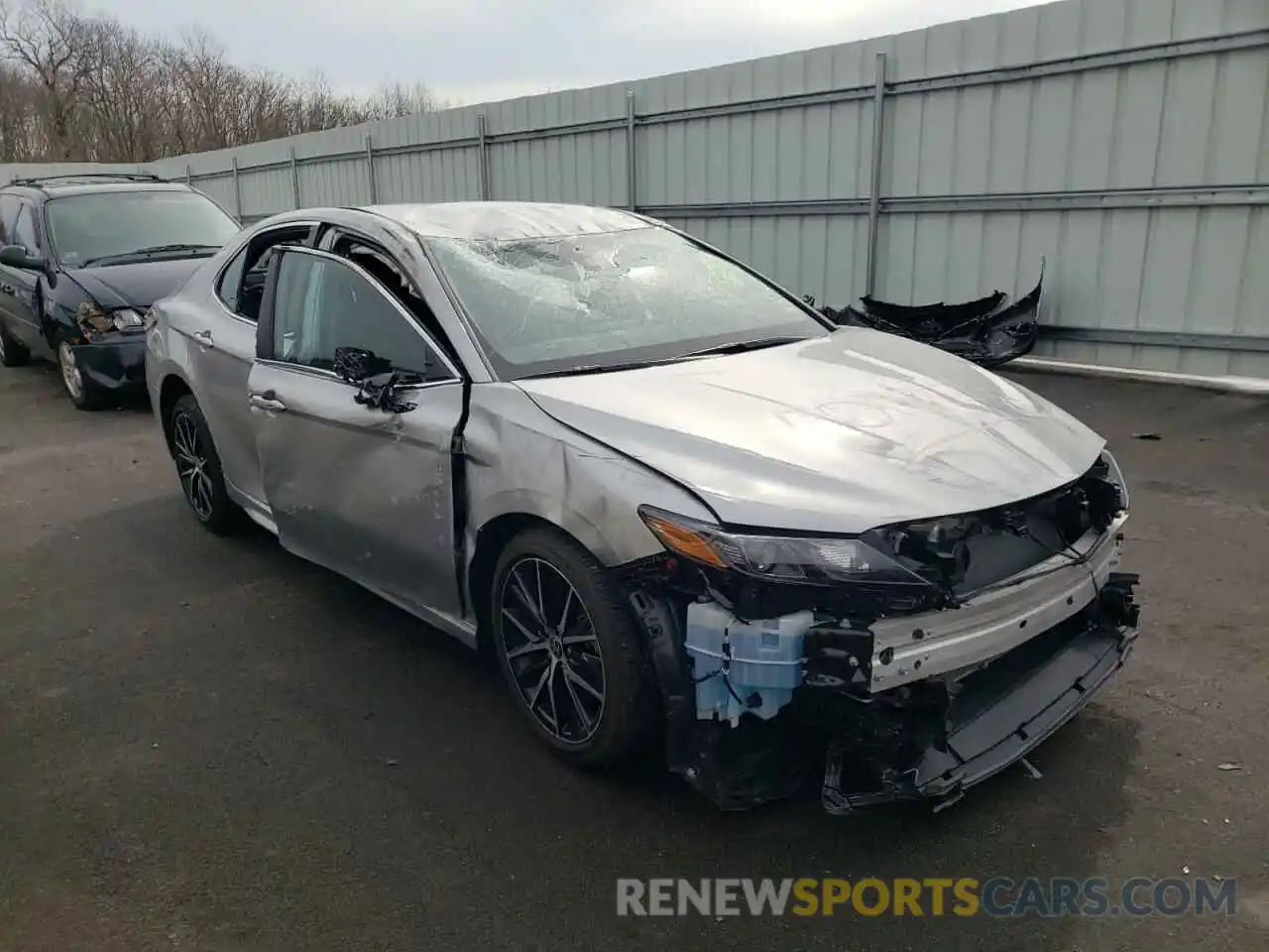 1 Photograph of a damaged car 4T1G11AK1MU467066 TOYOTA CAMRY 2021