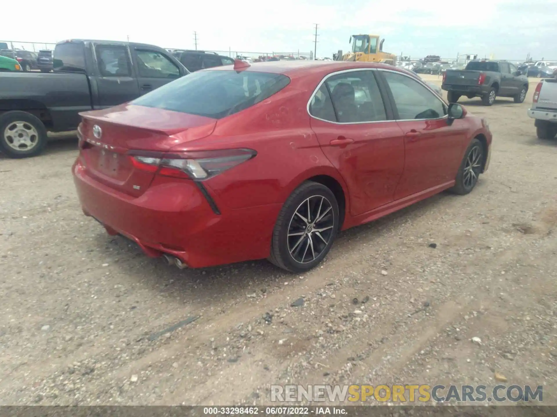 4 Photograph of a damaged car 4T1G11AK1MU478231 TOYOTA CAMRY 2021