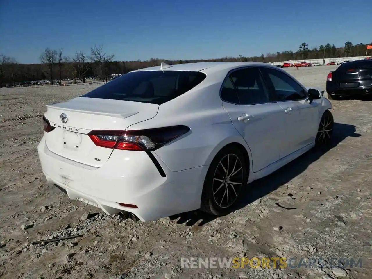 4 Photograph of a damaged car 4T1G11AK1MU491920 TOYOTA CAMRY 2021