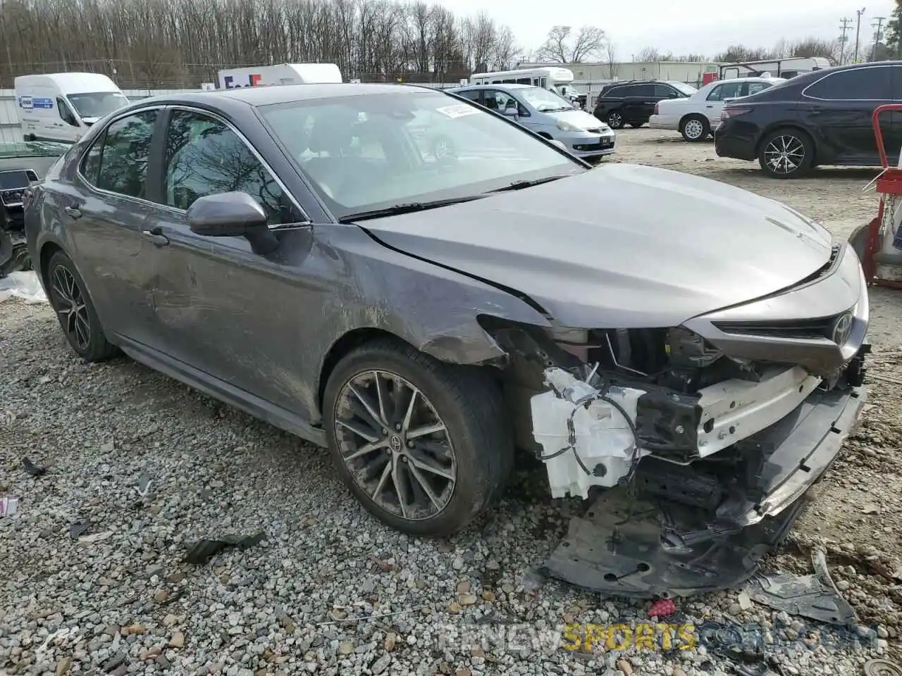 4 Photograph of a damaged car 4T1G11AK1MU517299 TOYOTA CAMRY 2021