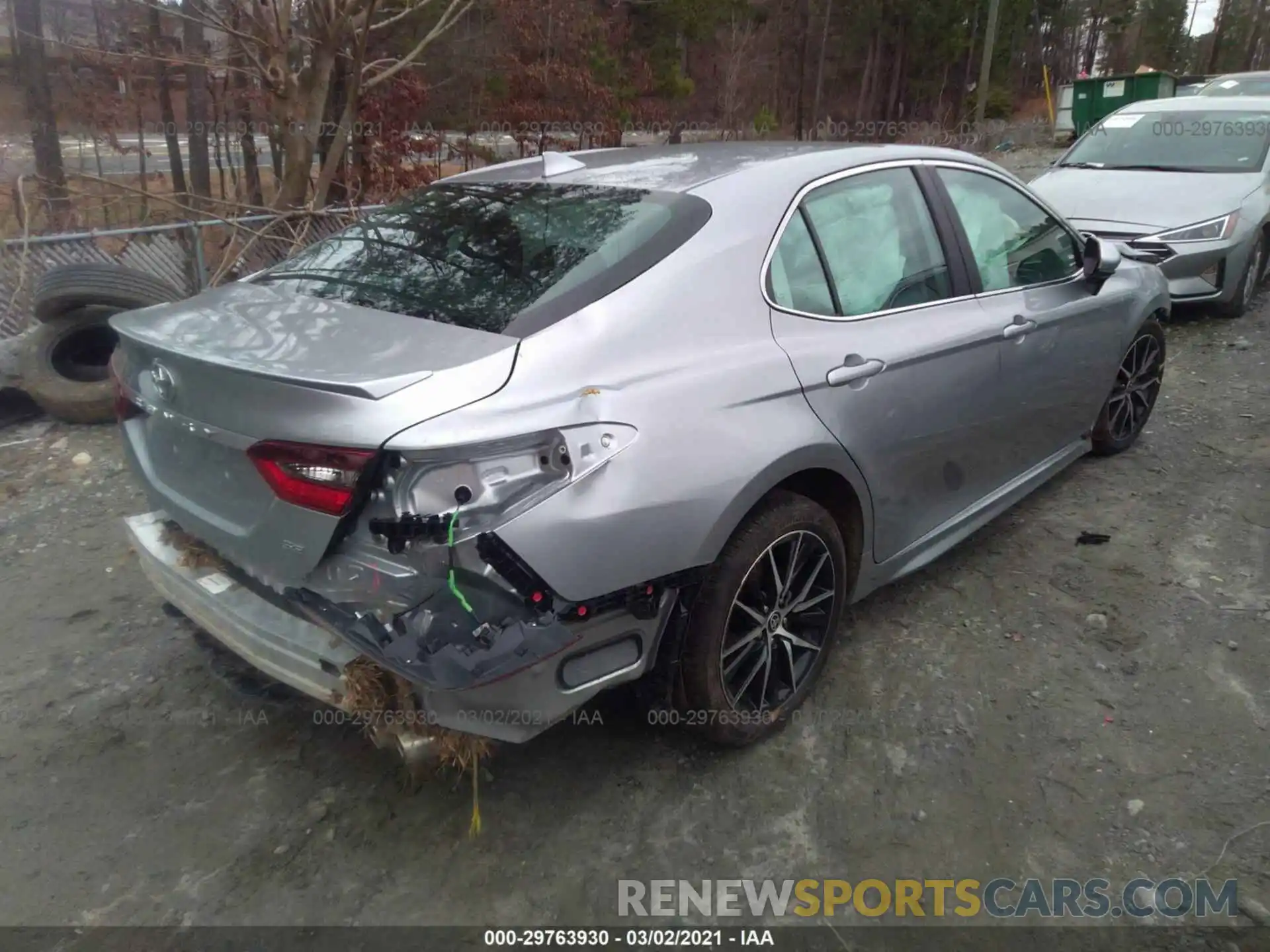 4 Photograph of a damaged car 4T1G11AK1MU517626 TOYOTA CAMRY 2021