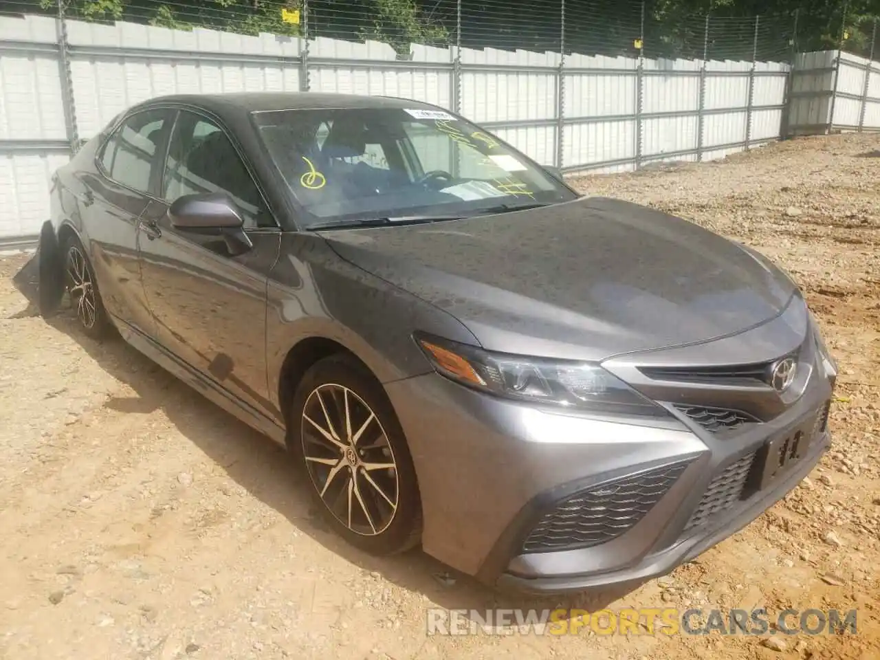 1 Photograph of a damaged car 4T1G11AK1MU519604 TOYOTA CAMRY 2021