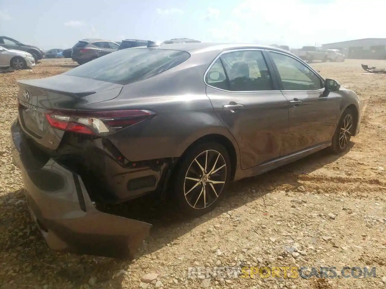 4 Photograph of a damaged car 4T1G11AK1MU519604 TOYOTA CAMRY 2021