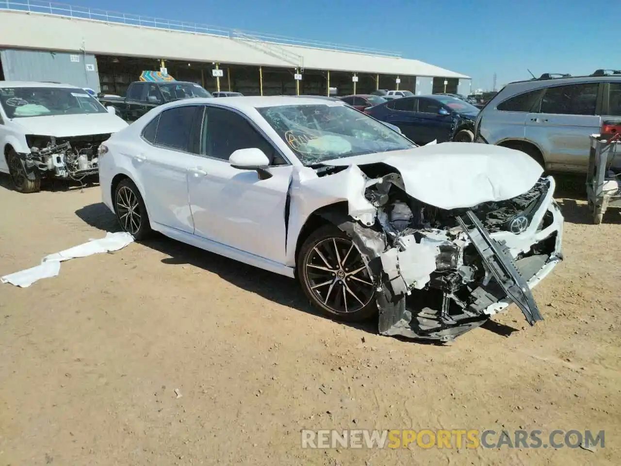 1 Photograph of a damaged car 4T1G11AK1MU543983 TOYOTA CAMRY 2021