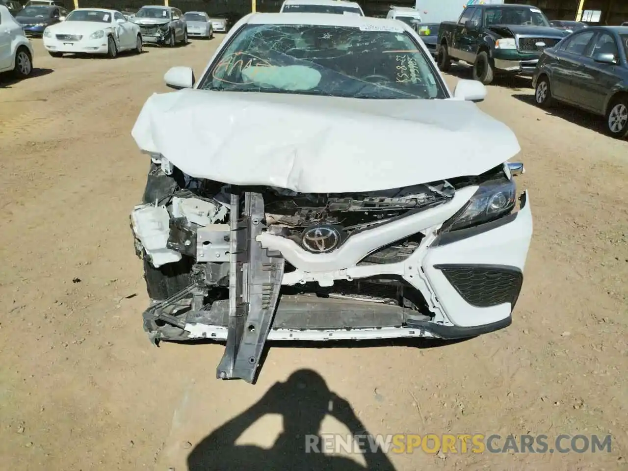 9 Photograph of a damaged car 4T1G11AK1MU543983 TOYOTA CAMRY 2021