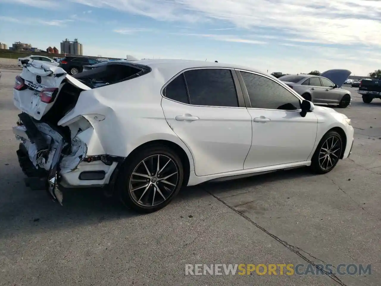 3 Photograph of a damaged car 4T1G11AK1MU544972 TOYOTA CAMRY 2021