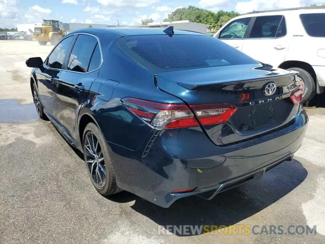 3 Photograph of a damaged car 4T1G11AK1MU554367 TOYOTA CAMRY 2021