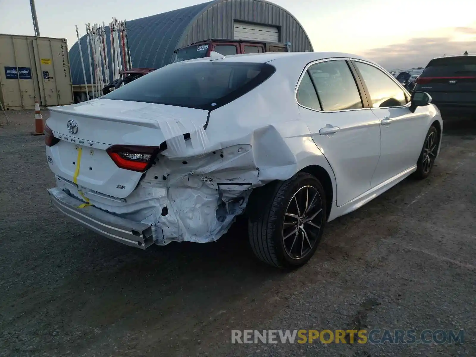 4 Photograph of a damaged car 4T1G11AK1MU557334 TOYOTA CAMRY 2021