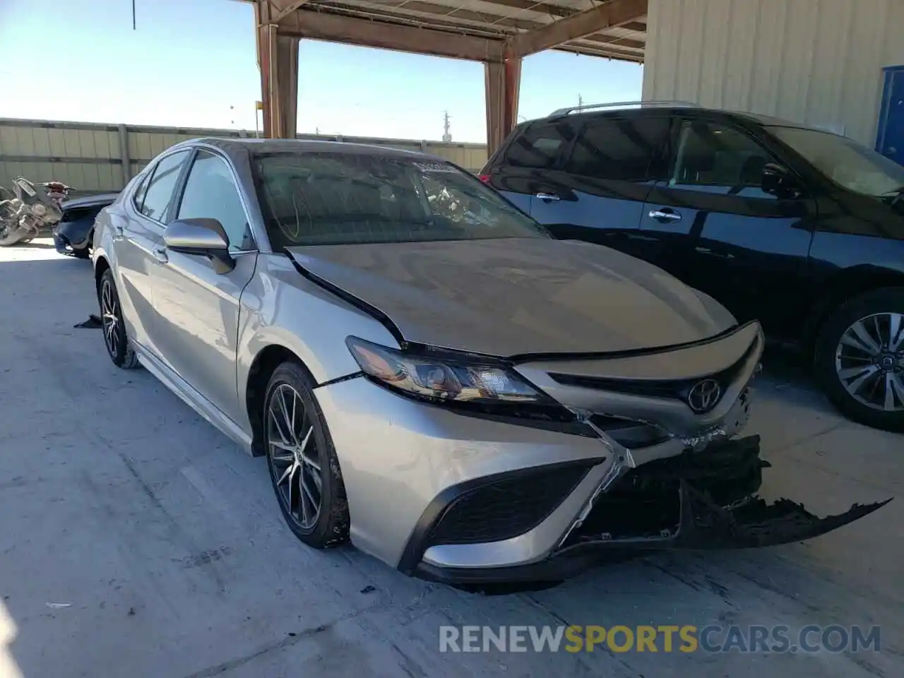 1 Photograph of a damaged car 4T1G11AK1MU563232 TOYOTA CAMRY 2021