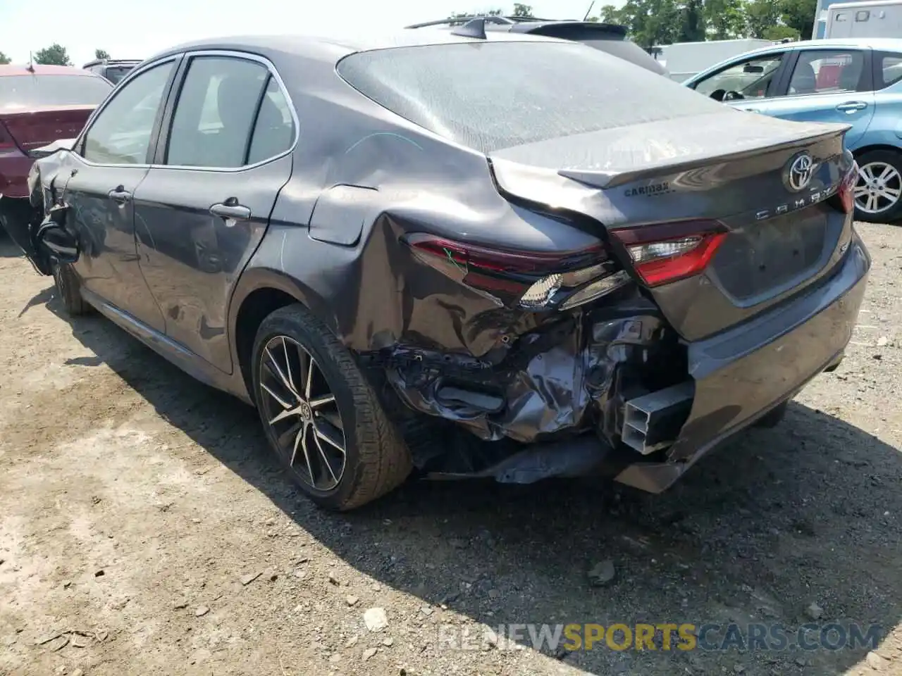 3 Photograph of a damaged car 4T1G11AK1MU564218 TOYOTA CAMRY 2021