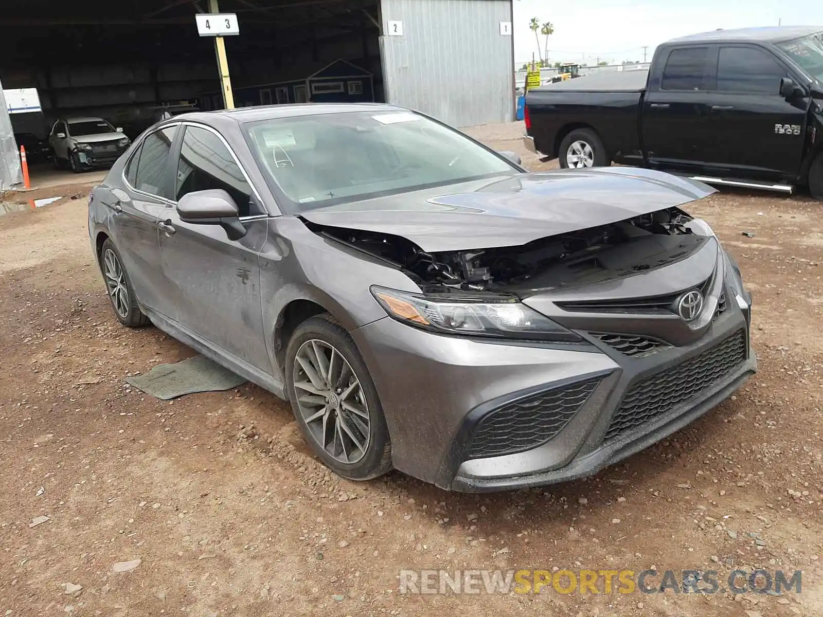 1 Photograph of a damaged car 4T1G11AK1MU578717 TOYOTA CAMRY 2021