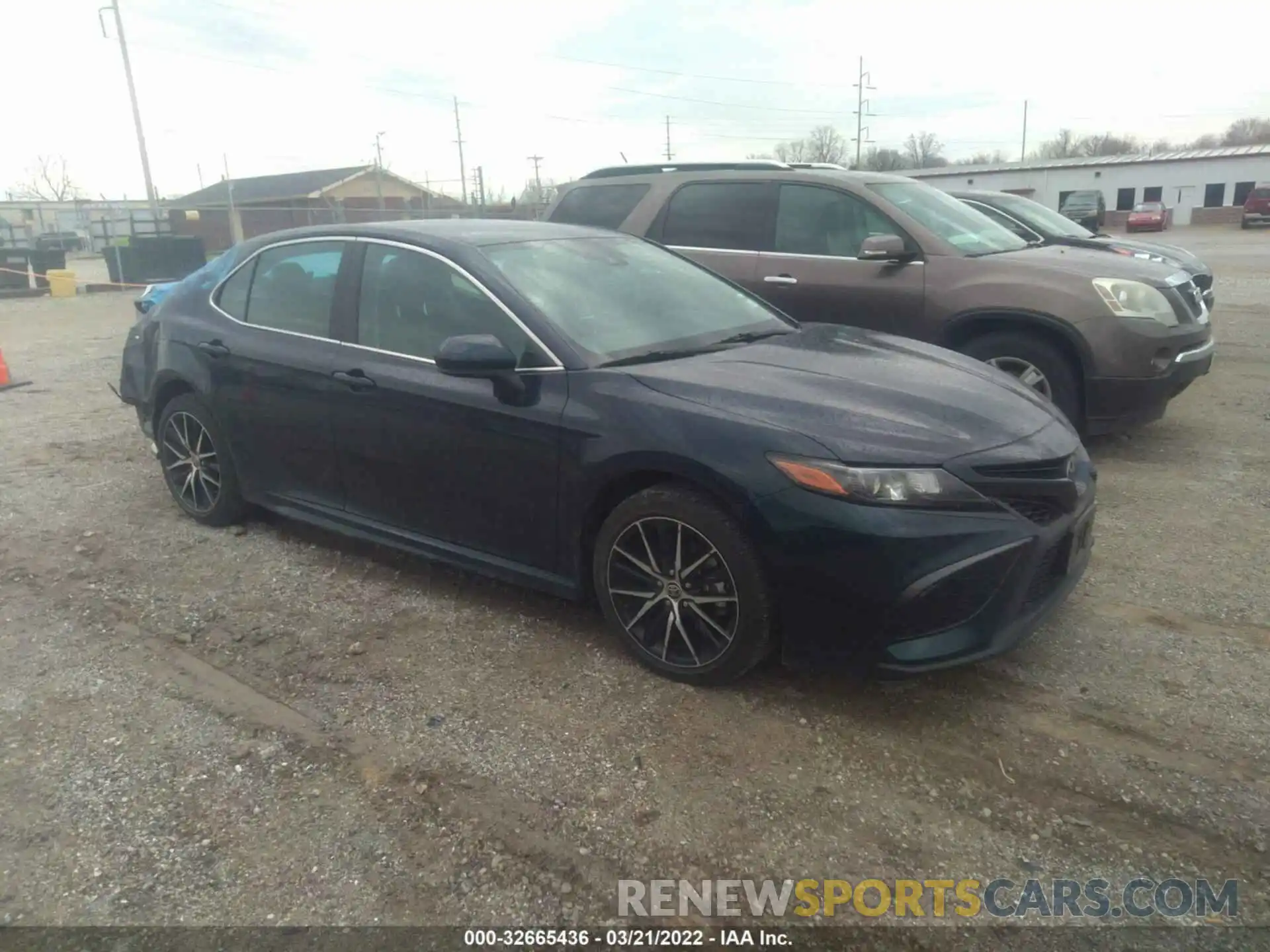 1 Photograph of a damaged car 4T1G11AK1MU582461 TOYOTA CAMRY 2021