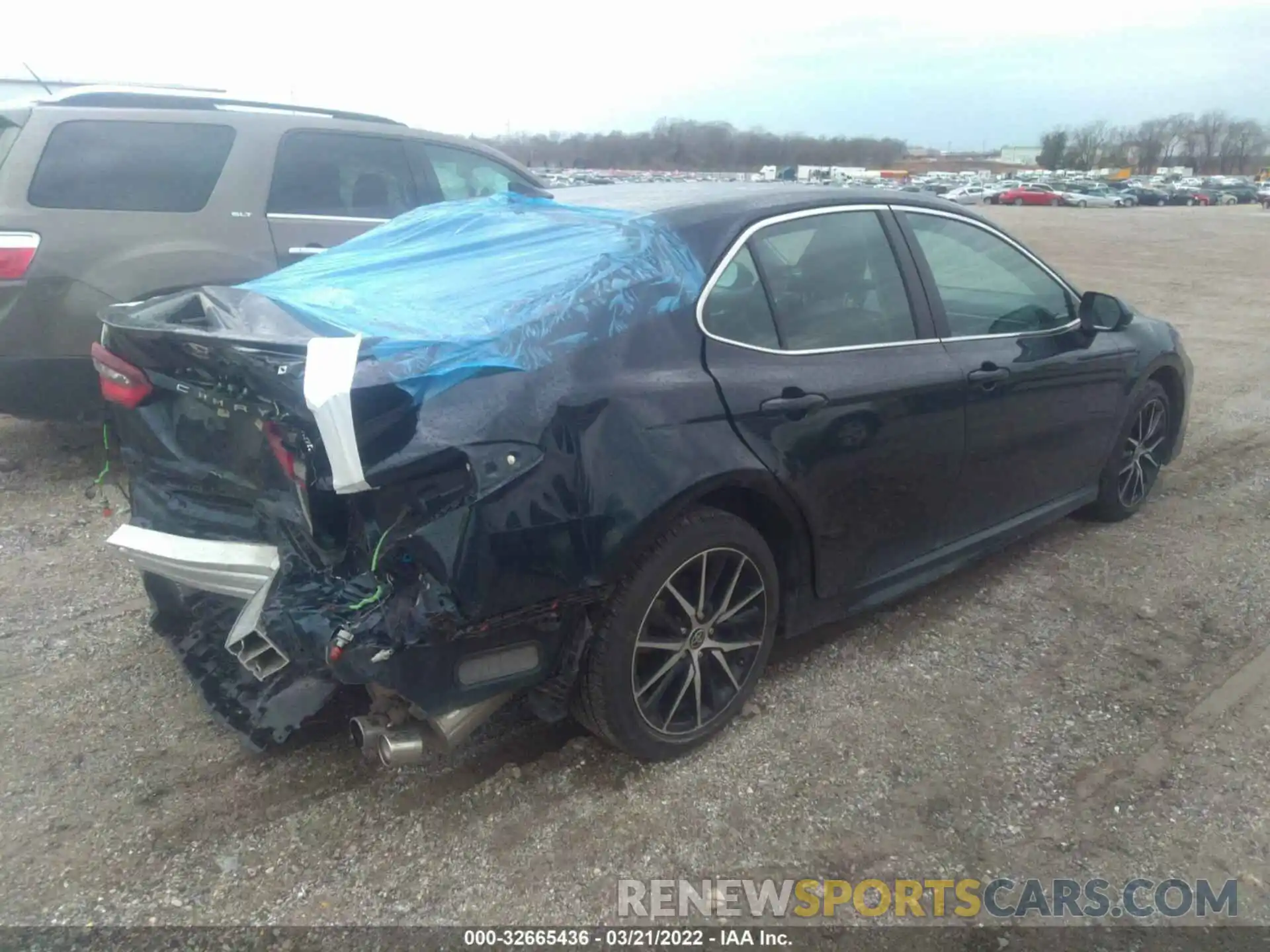 4 Photograph of a damaged car 4T1G11AK1MU582461 TOYOTA CAMRY 2021