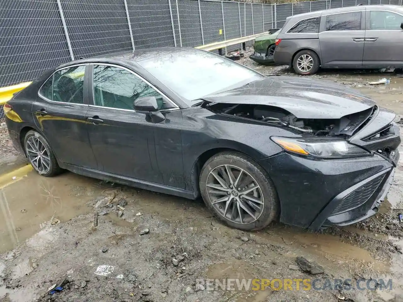 4 Photograph of a damaged car 4T1G11AK1MU584405 TOYOTA CAMRY 2021