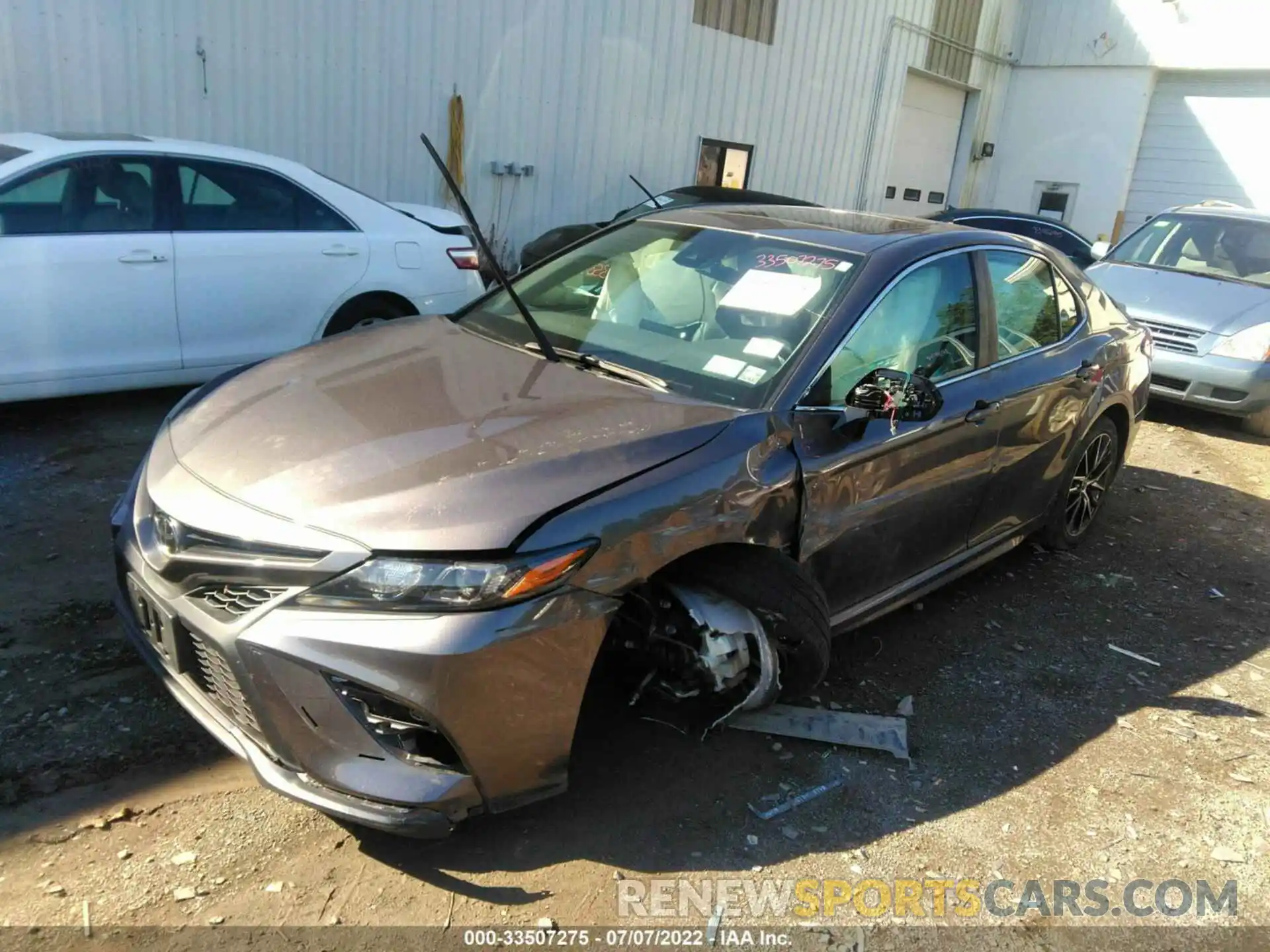 6 Photograph of a damaged car 4T1G11AK1MU602269 TOYOTA CAMRY 2021