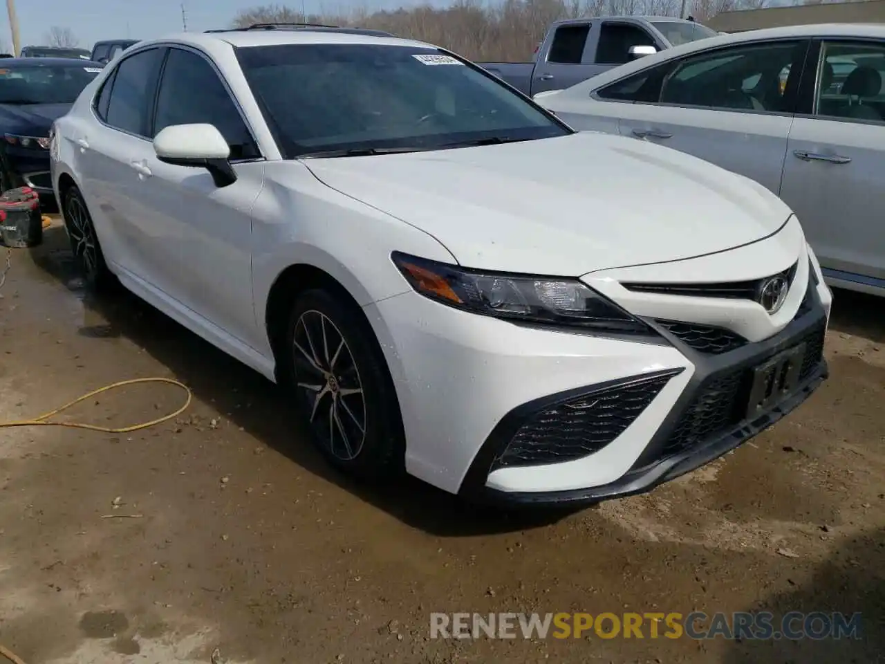 4 Photograph of a damaged car 4T1G11AK1MU609299 TOYOTA CAMRY 2021