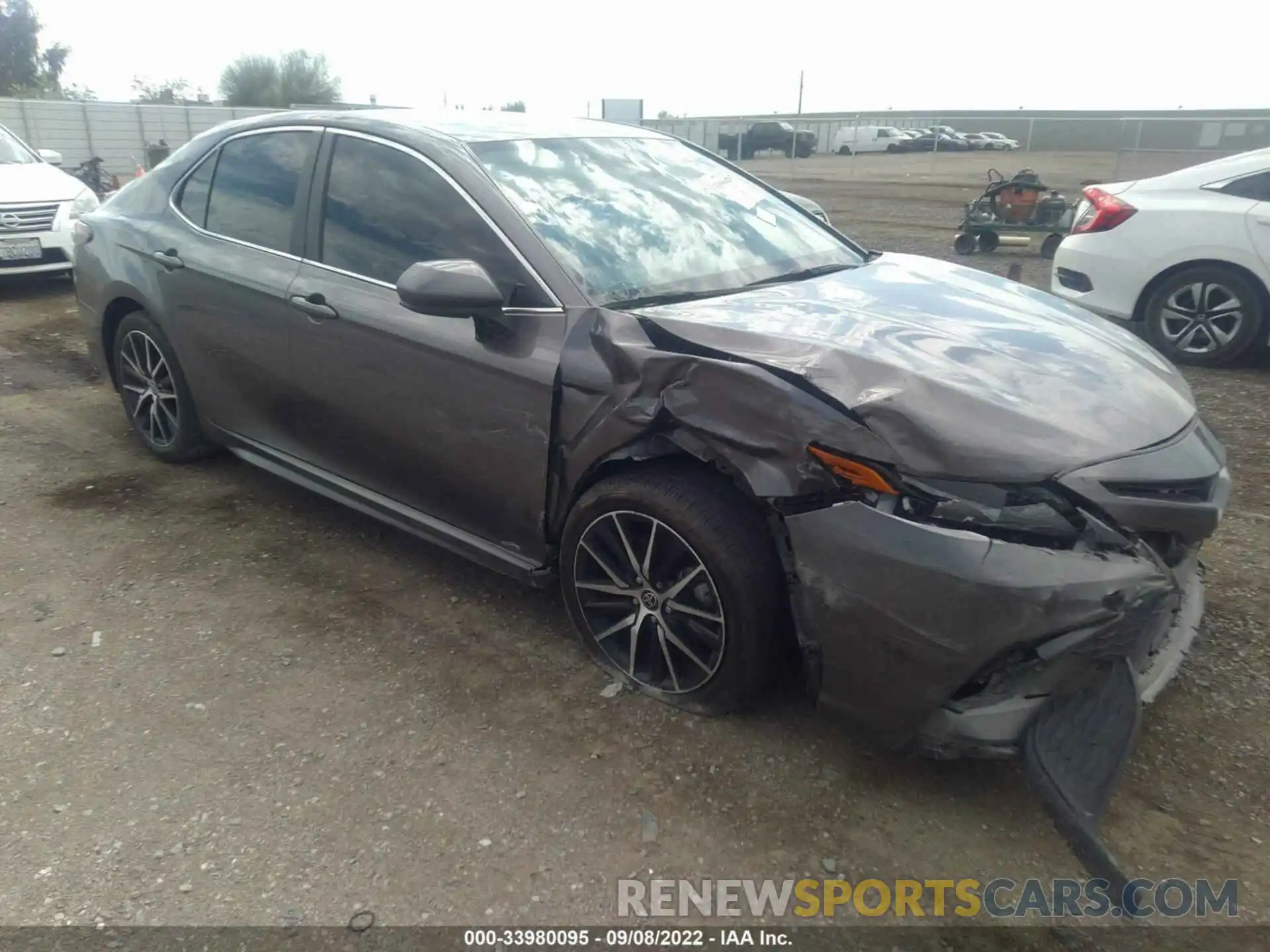 1 Photograph of a damaged car 4T1G11AK1MU616818 TOYOTA CAMRY 2021