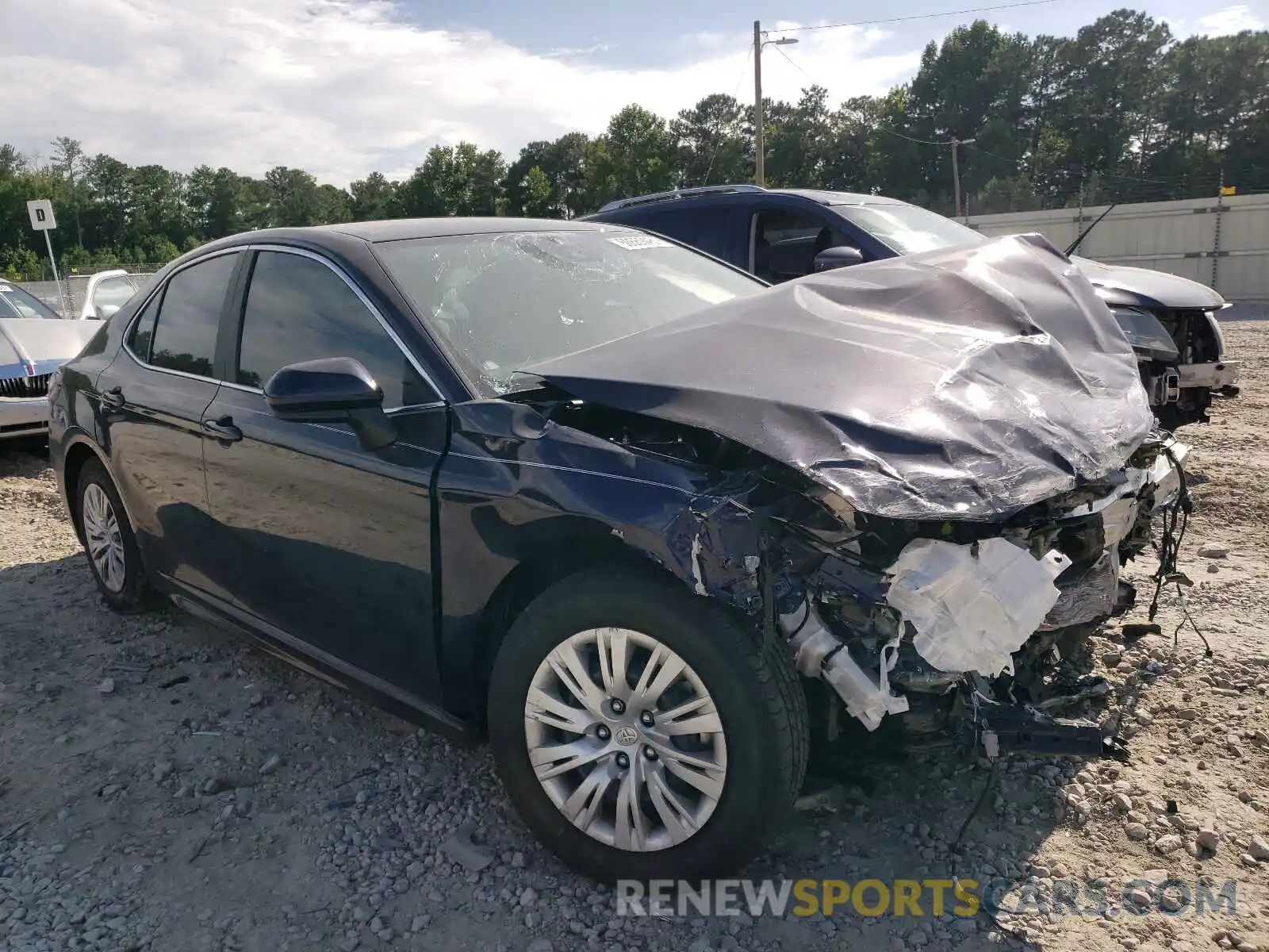 1 Photograph of a damaged car 4T1G11AK2MU405000 TOYOTA CAMRY 2021