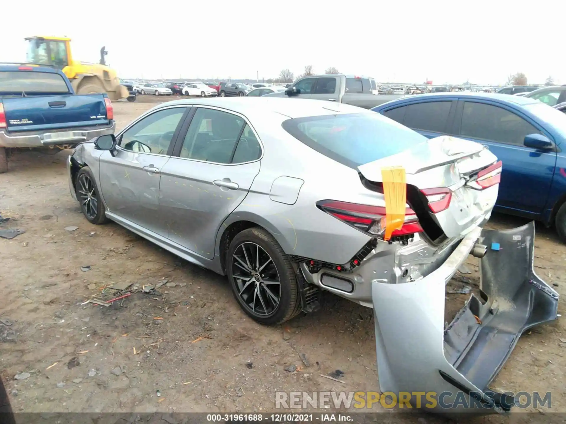 3 Photograph of a damaged car 4T1G11AK2MU408916 TOYOTA CAMRY 2021