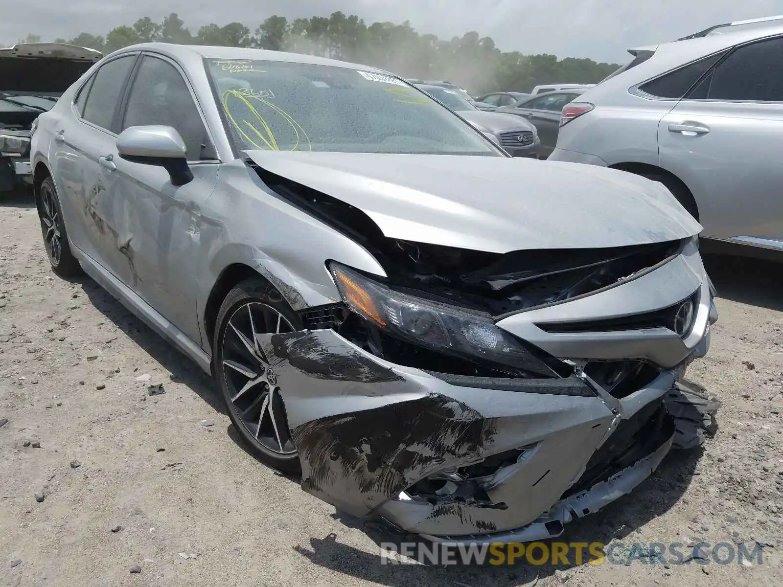 1 Photograph of a damaged car 4T1G11AK2MU410441 TOYOTA CAMRY 2021