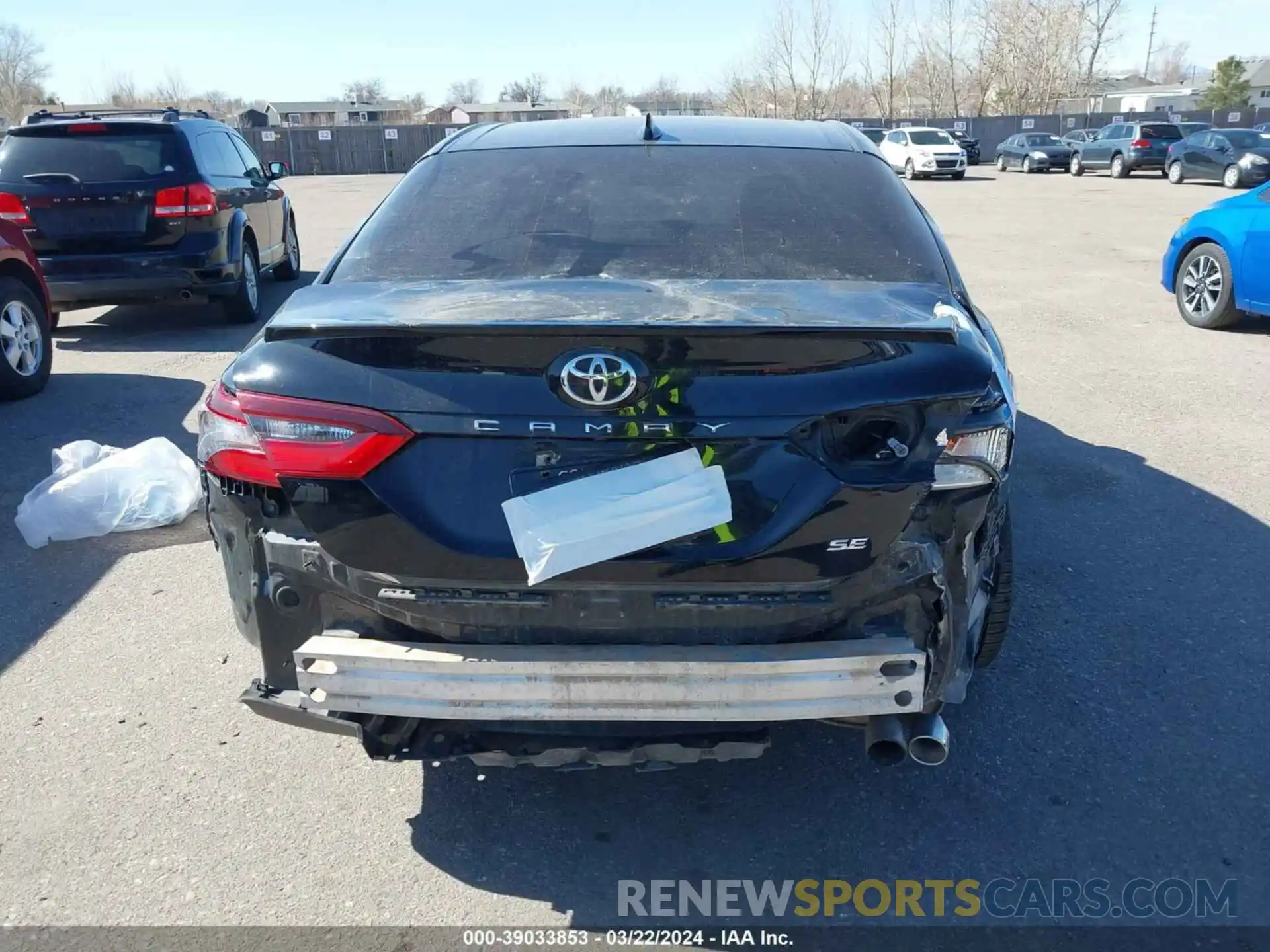 16 Photograph of a damaged car 4T1G11AK2MU411847 TOYOTA CAMRY 2021