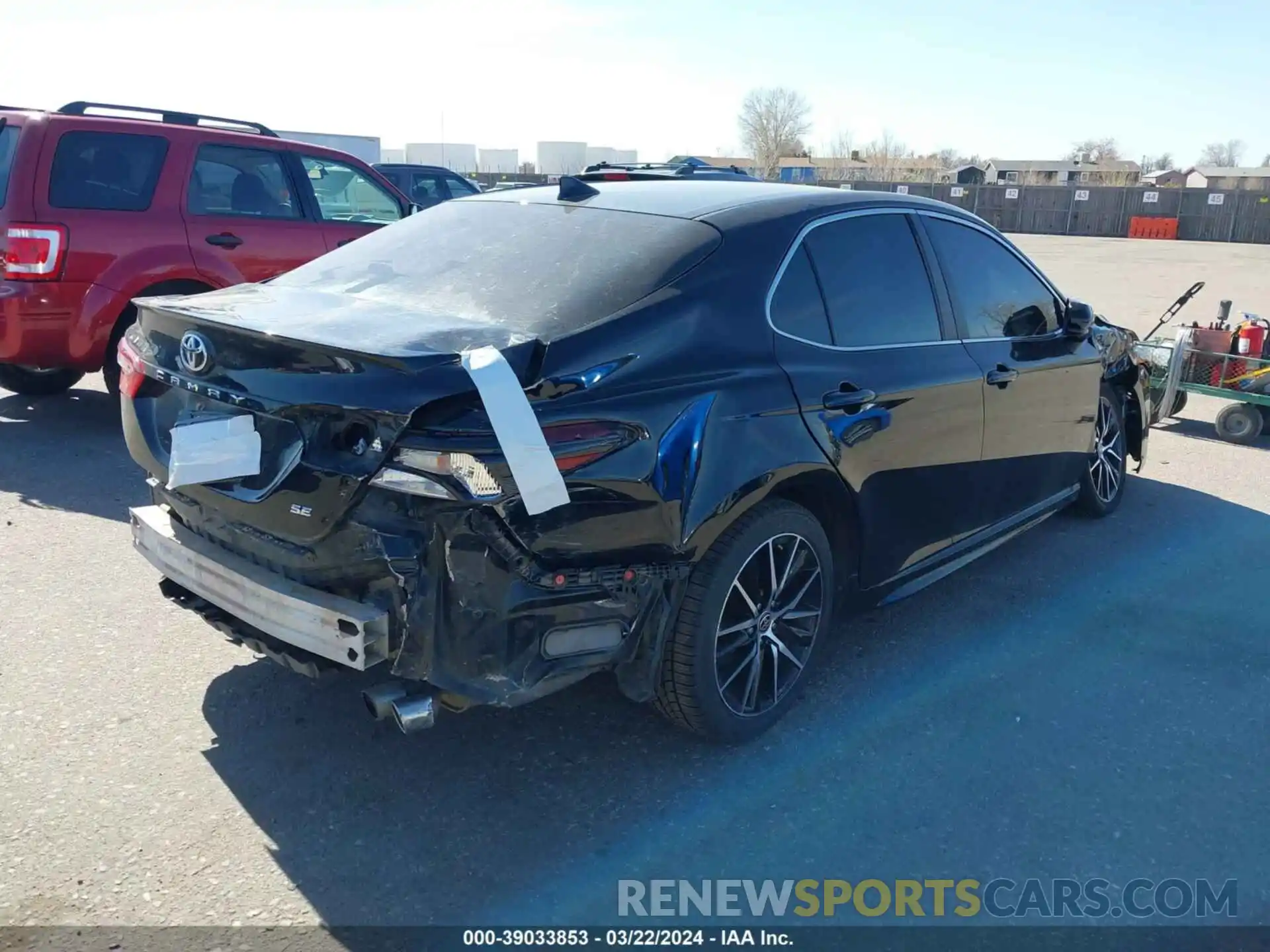 4 Photograph of a damaged car 4T1G11AK2MU411847 TOYOTA CAMRY 2021