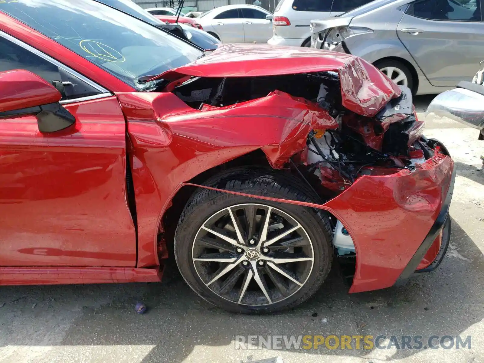 9 Photograph of a damaged car 4T1G11AK2MU419740 TOYOTA CAMRY 2021