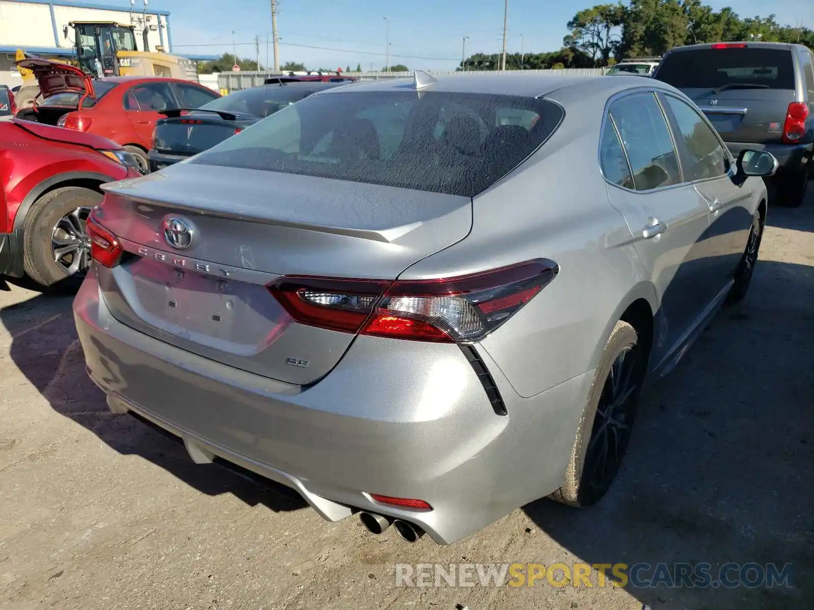 4 Photograph of a damaged car 4T1G11AK2MU420063 TOYOTA CAMRY 2021