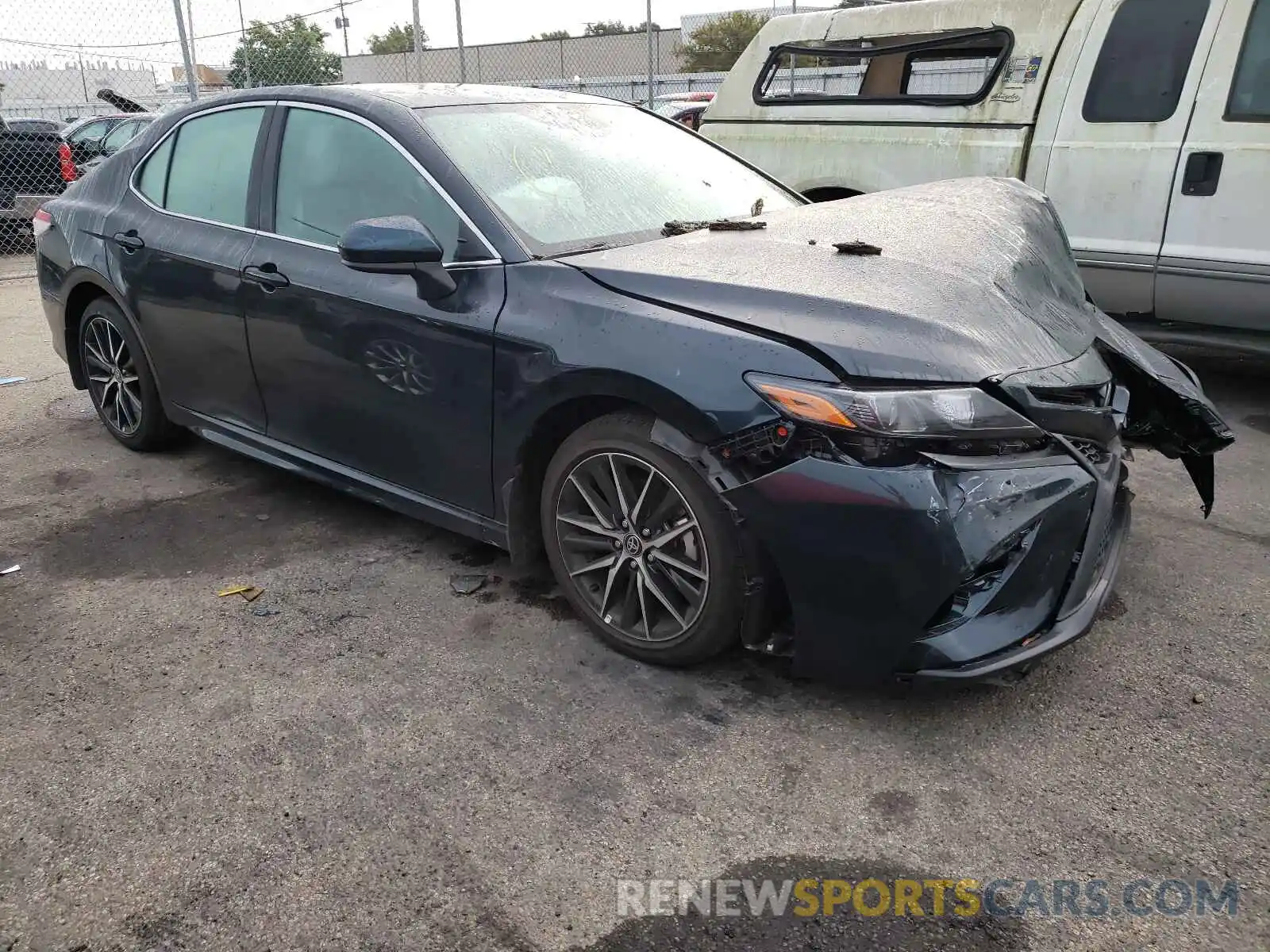 1 Photograph of a damaged car 4T1G11AK2MU423013 TOYOTA CAMRY 2021