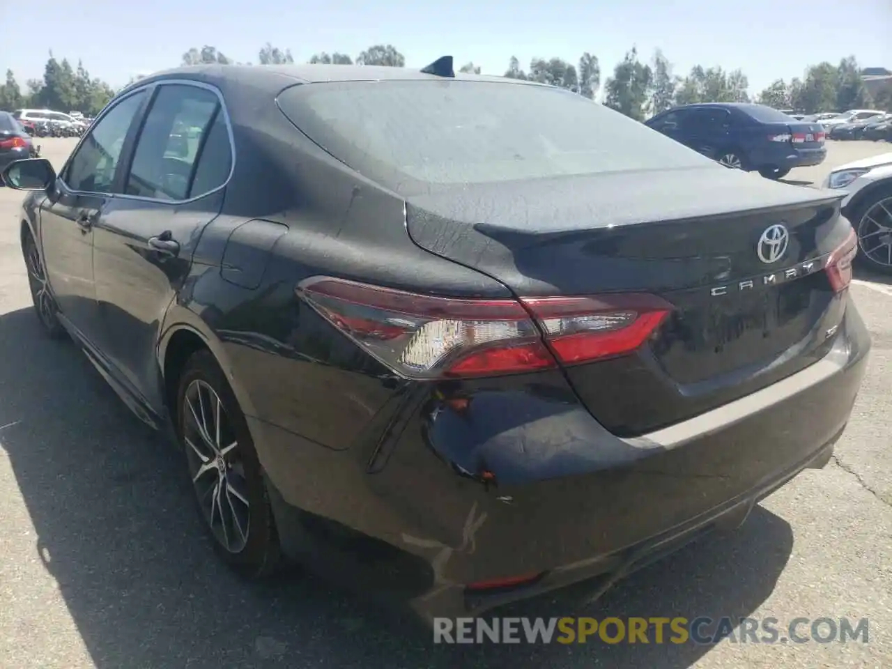 3 Photograph of a damaged car 4T1G11AK2MU423240 TOYOTA CAMRY 2021