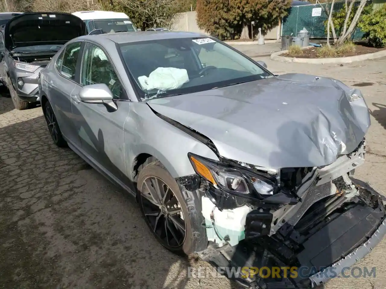 1 Photograph of a damaged car 4T1G11AK2MU424422 TOYOTA CAMRY 2021