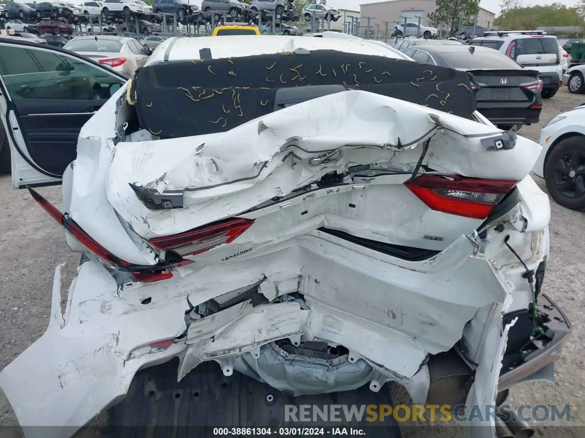 6 Photograph of a damaged car 4T1G11AK2MU431984 TOYOTA CAMRY 2021