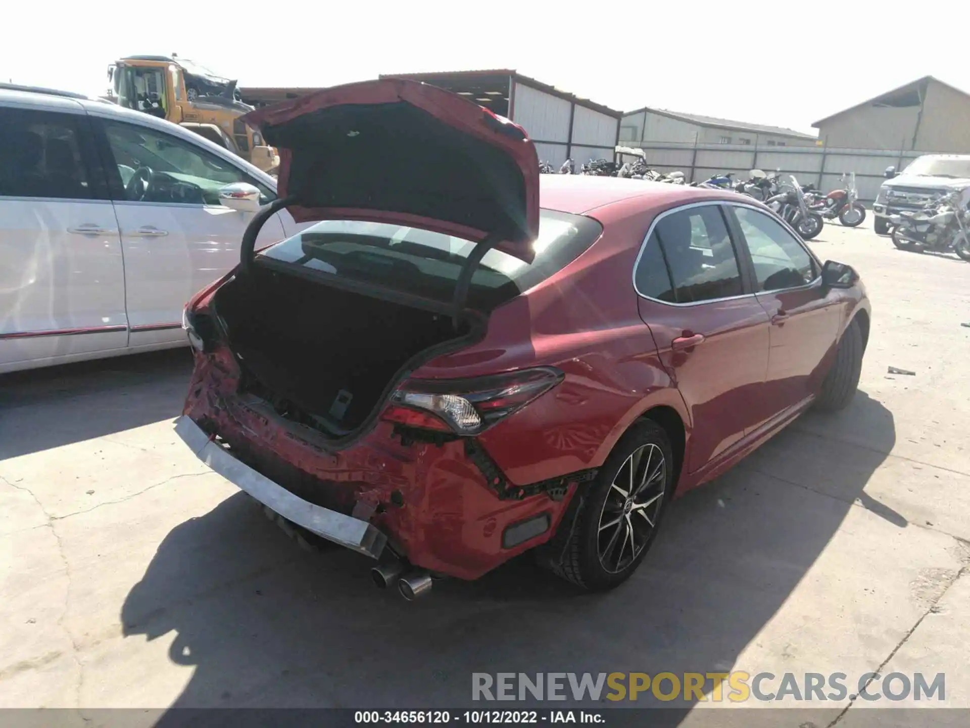 4 Photograph of a damaged car 4T1G11AK2MU441656 TOYOTA CAMRY 2021