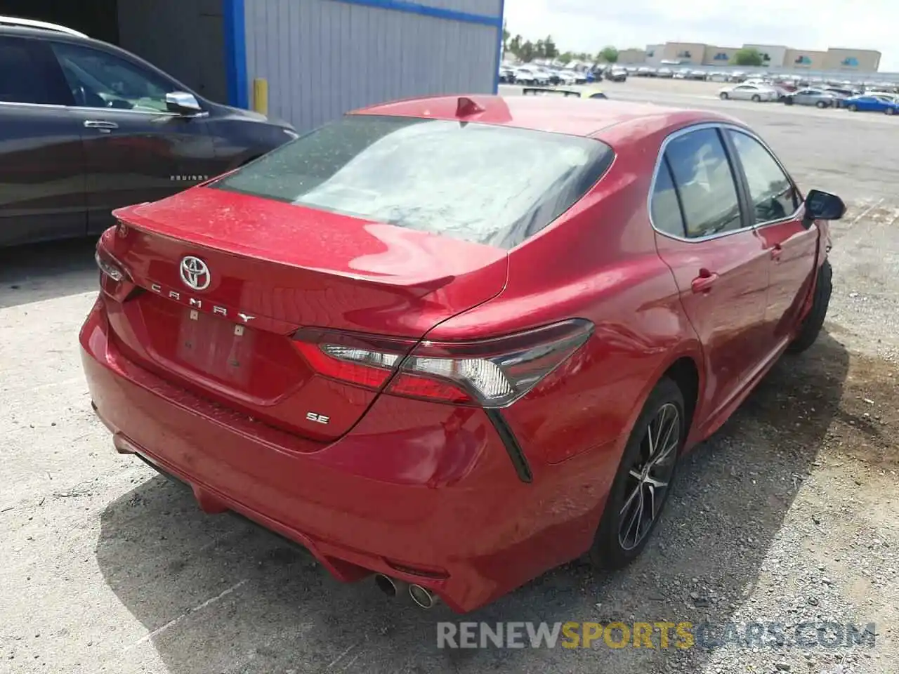 4 Photograph of a damaged car 4T1G11AK2MU443164 TOYOTA CAMRY 2021